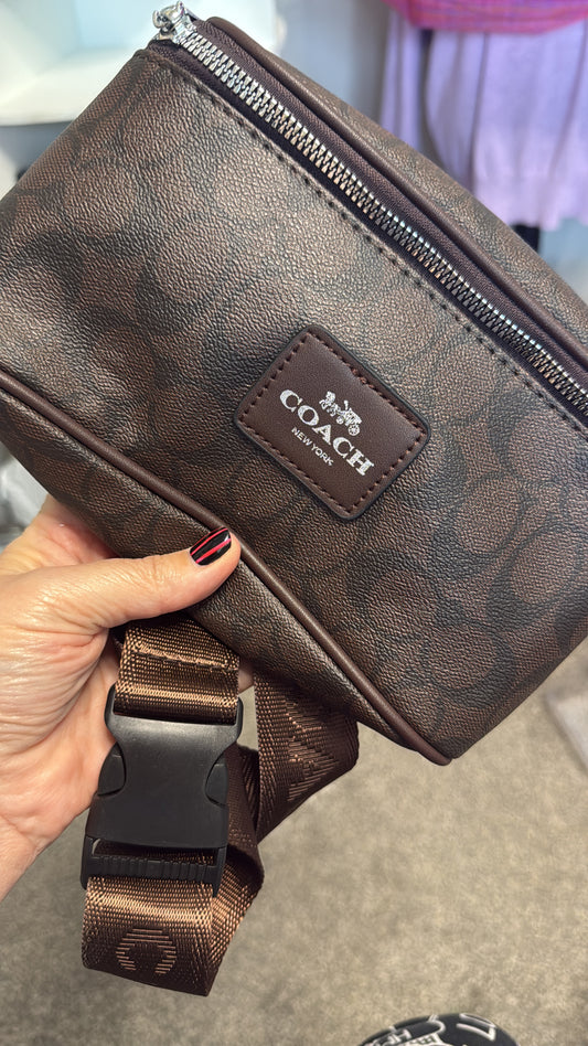 Brown coa Fanny
