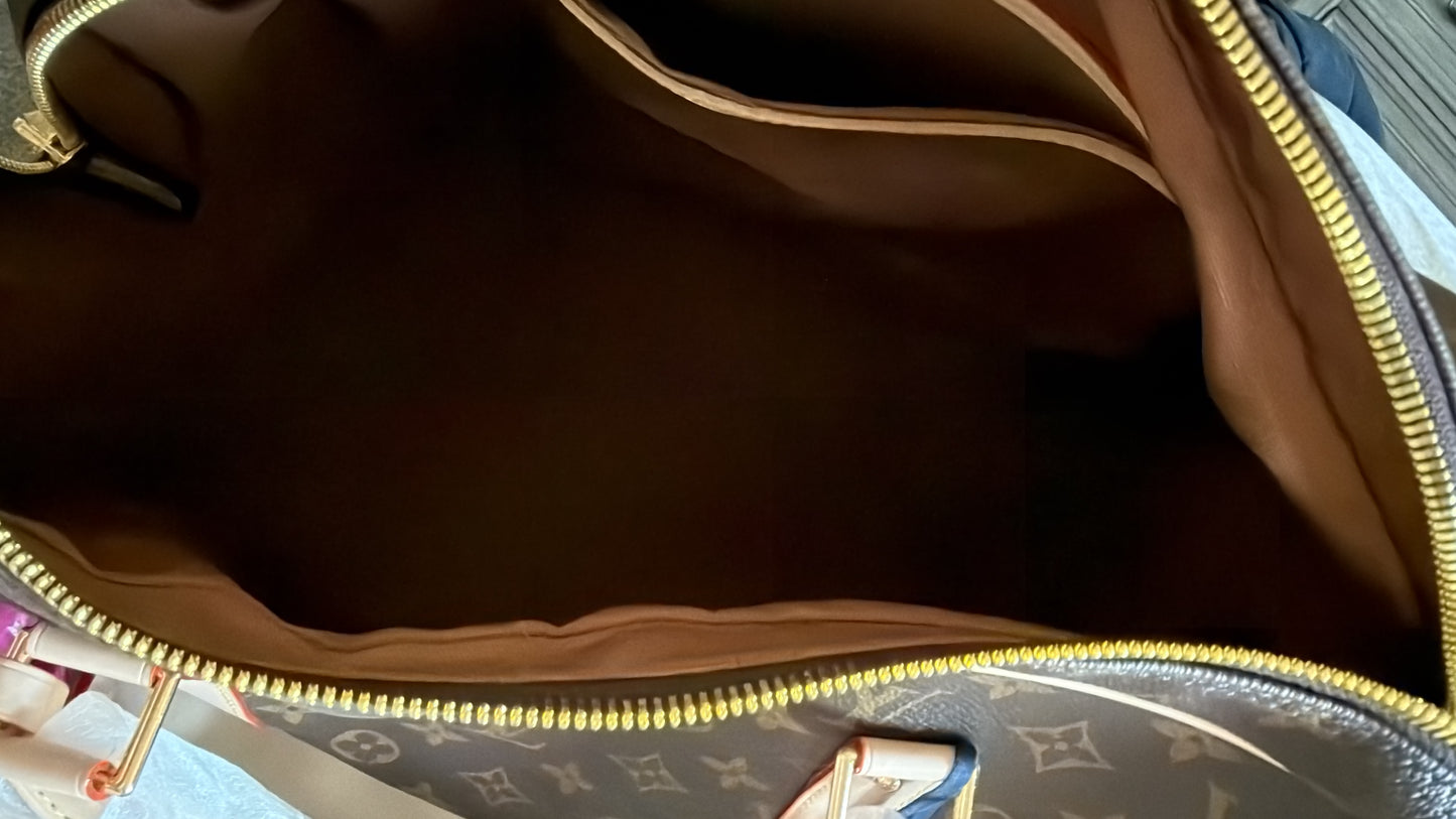 Brown small duffle high quality