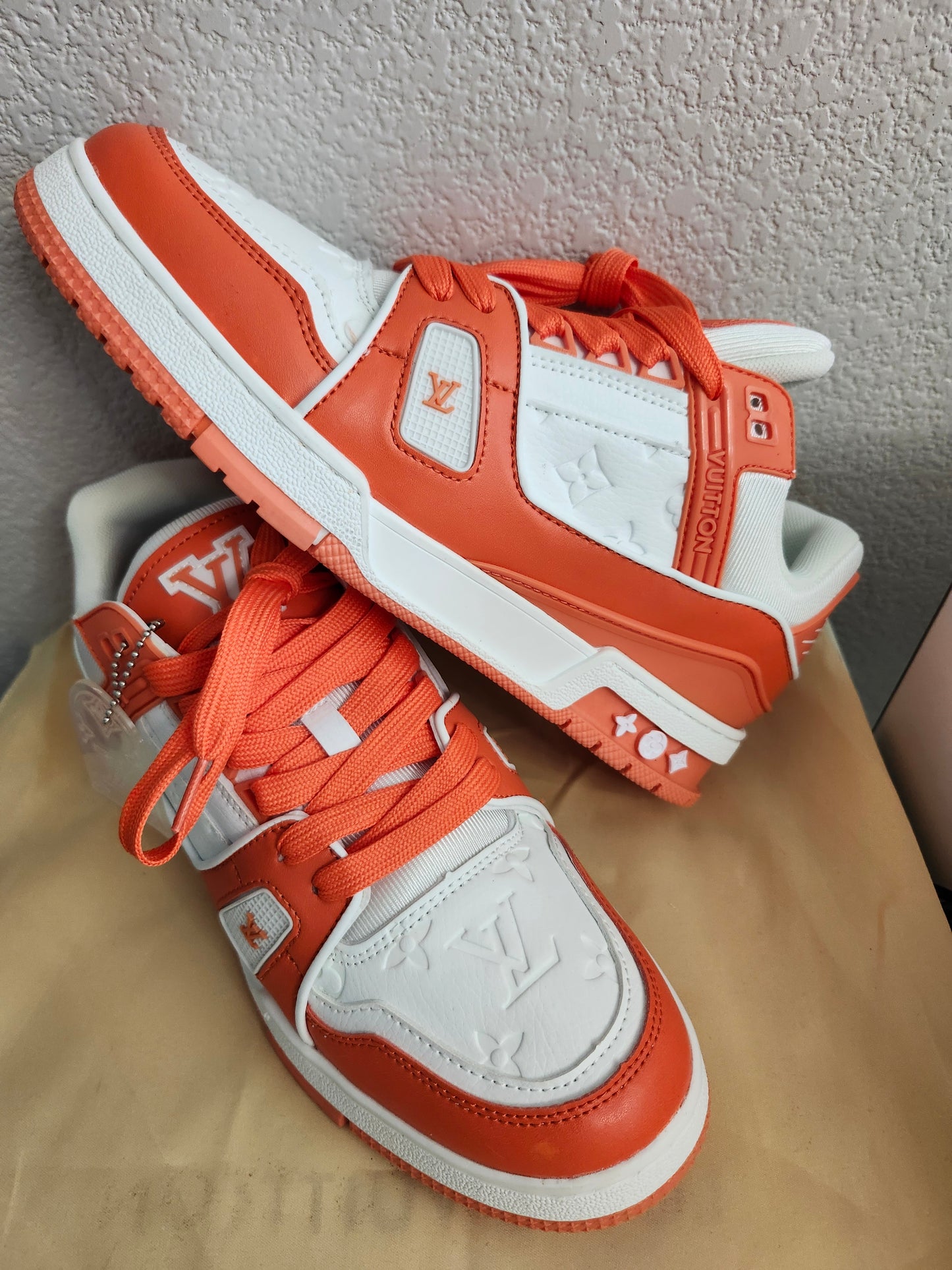 White & Orange L Shoes 11 woman's / Men's 9.5