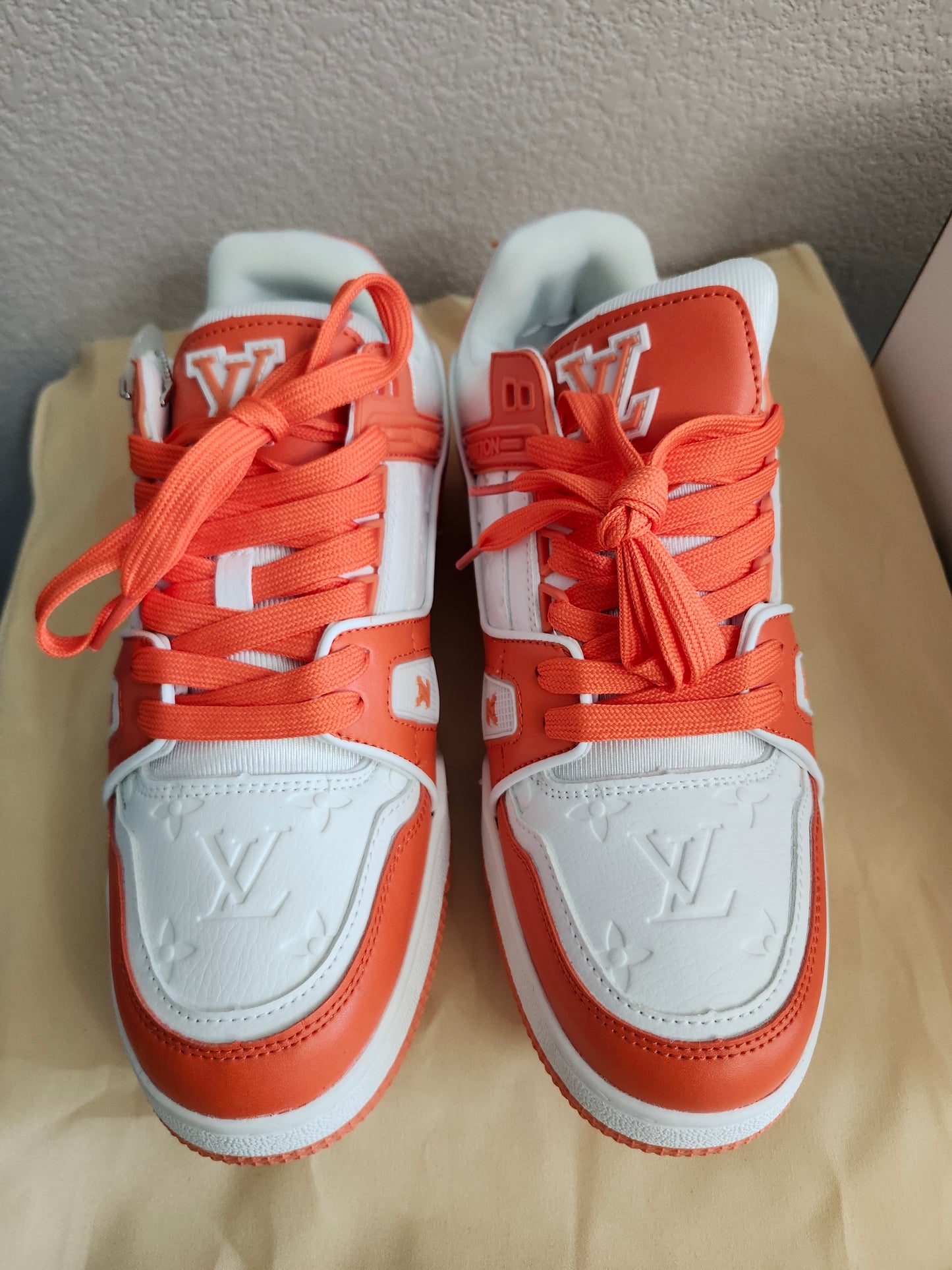 White & Orange L Shoes 11 woman's / Men's 9.5