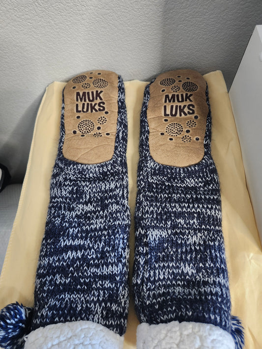 Muk Luks High Socks Size 10